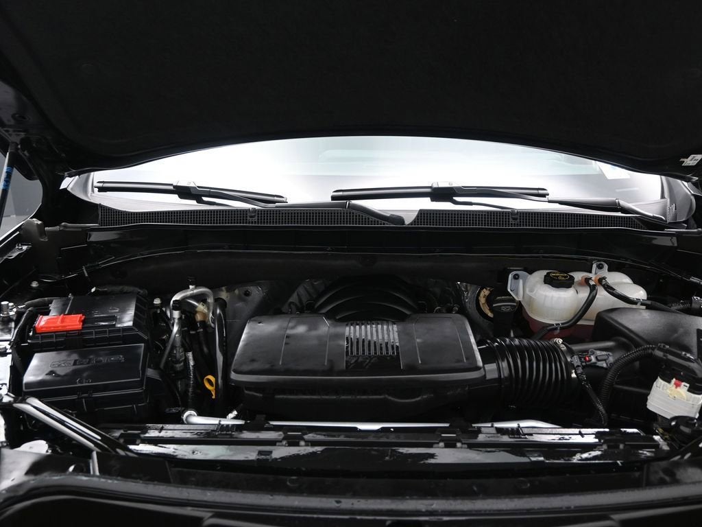 2025 Chevrolet Suburban LT