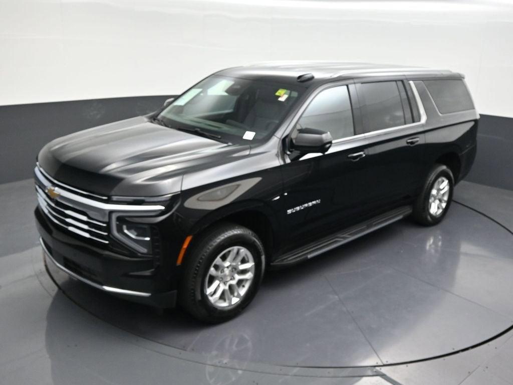 2025 Chevrolet Suburban LT