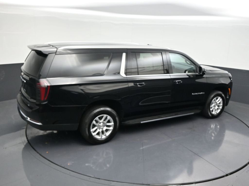 2025 Chevrolet Suburban LT