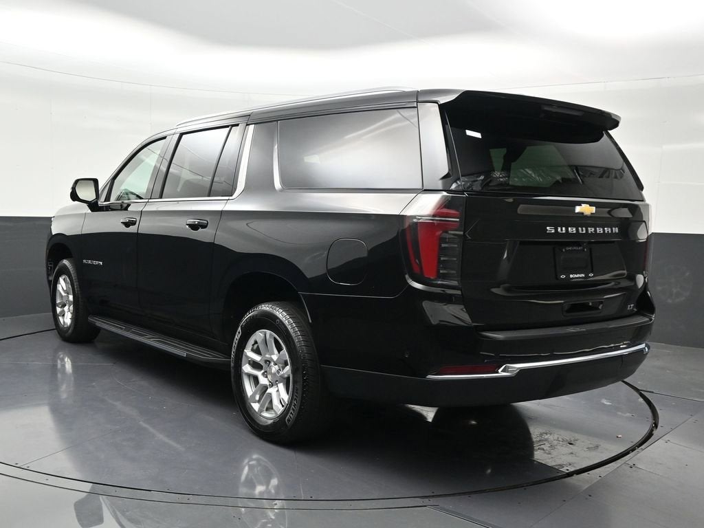 2025 Chevrolet Suburban LT