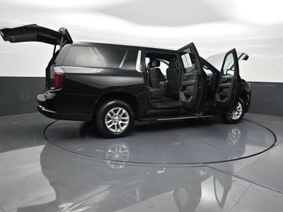 2025 Chevrolet Suburban LT