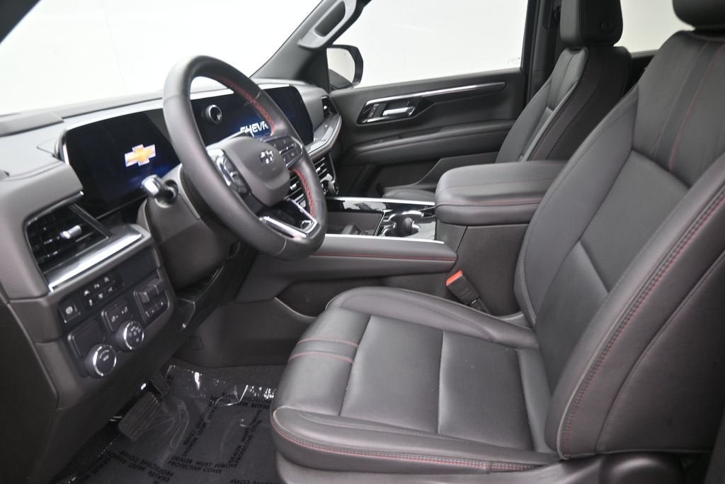 2025 Chevrolet Suburban RST