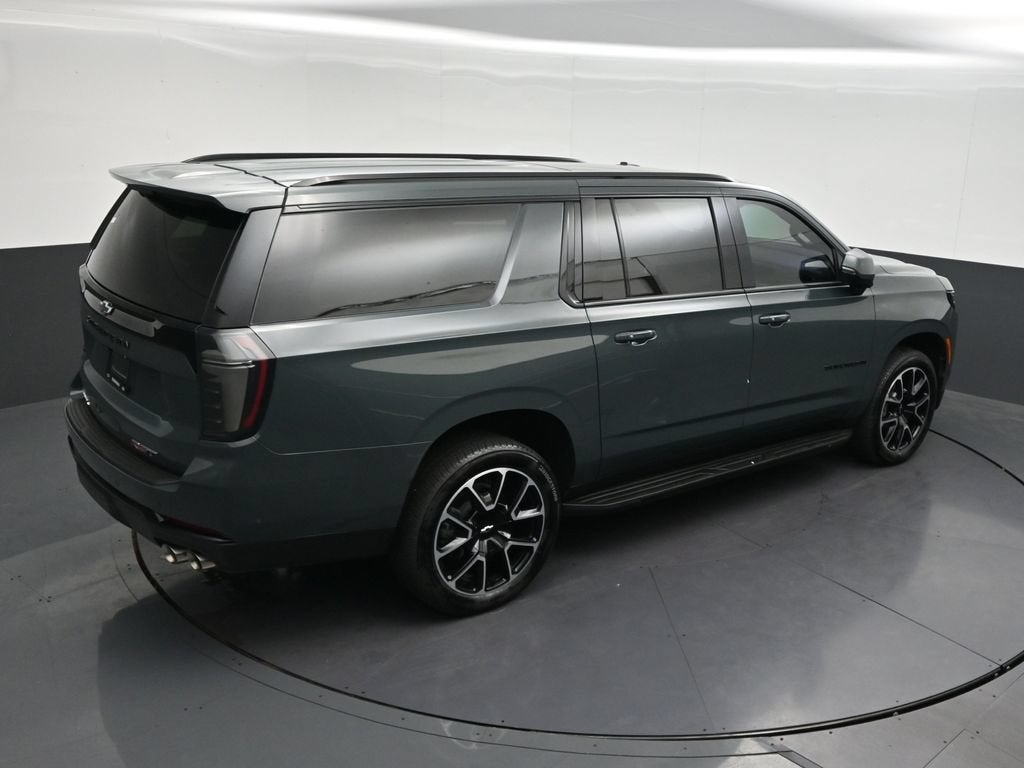 2025 Chevrolet Suburban RST