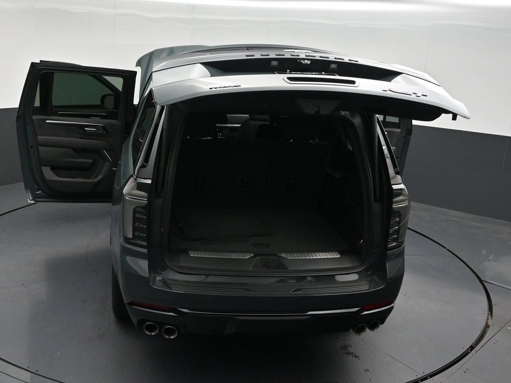 2025 Chevrolet Suburban RST