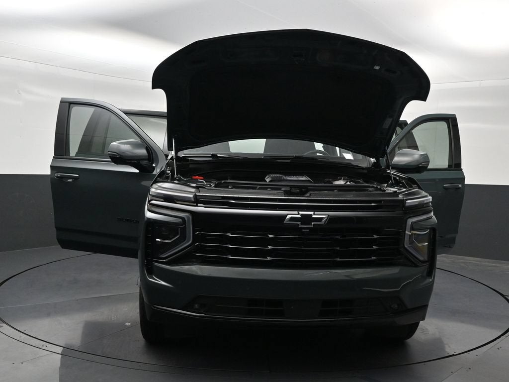 2025 Chevrolet Suburban RST