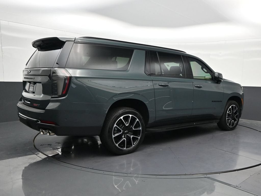2025 Chevrolet Suburban RST