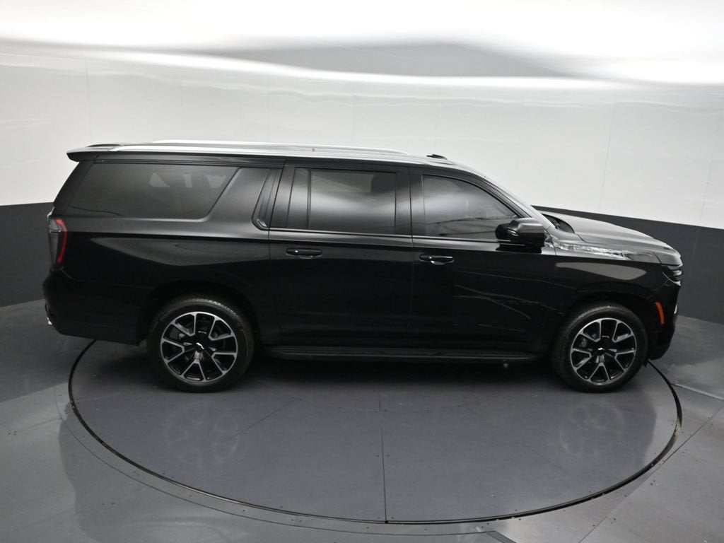 2025 Chevrolet Suburban RST