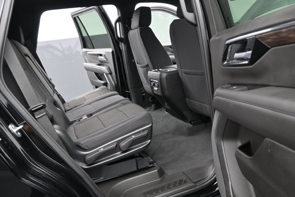 2025 Chevrolet Tahoe LS