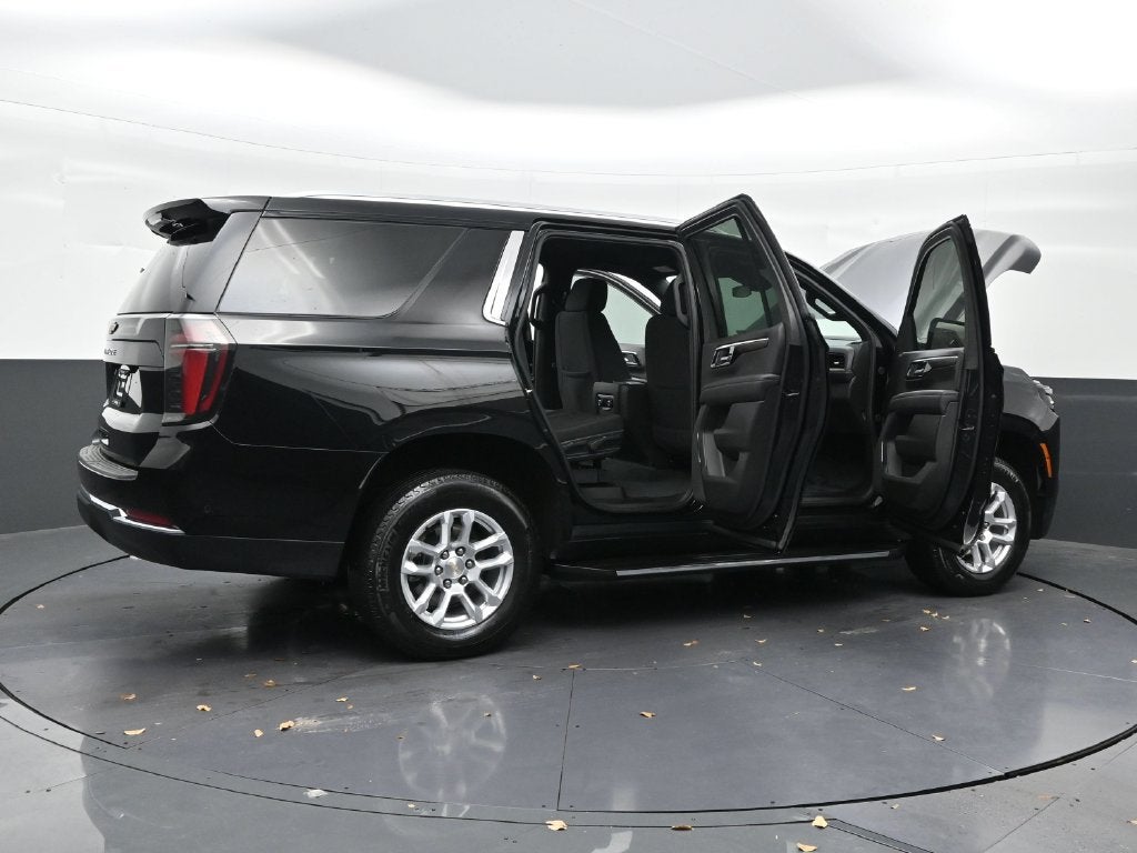 2025 Chevrolet Tahoe LS