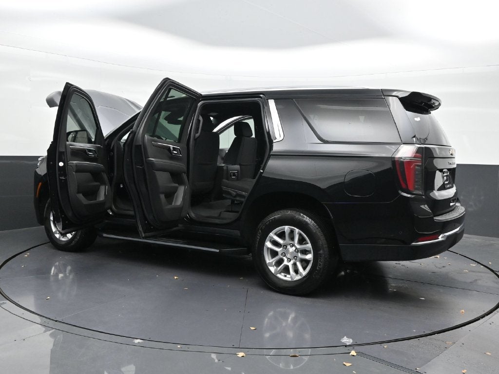 2025 Chevrolet Tahoe LS