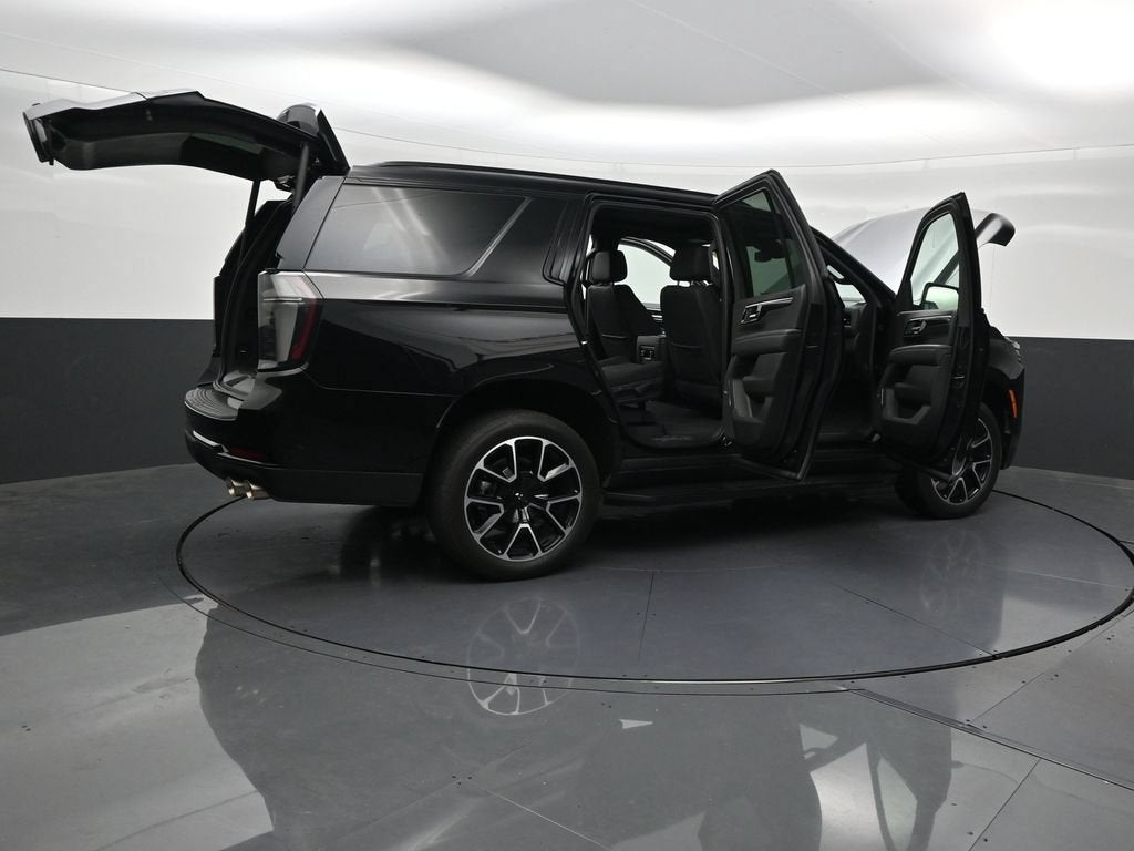 2025 Chevrolet Tahoe RST