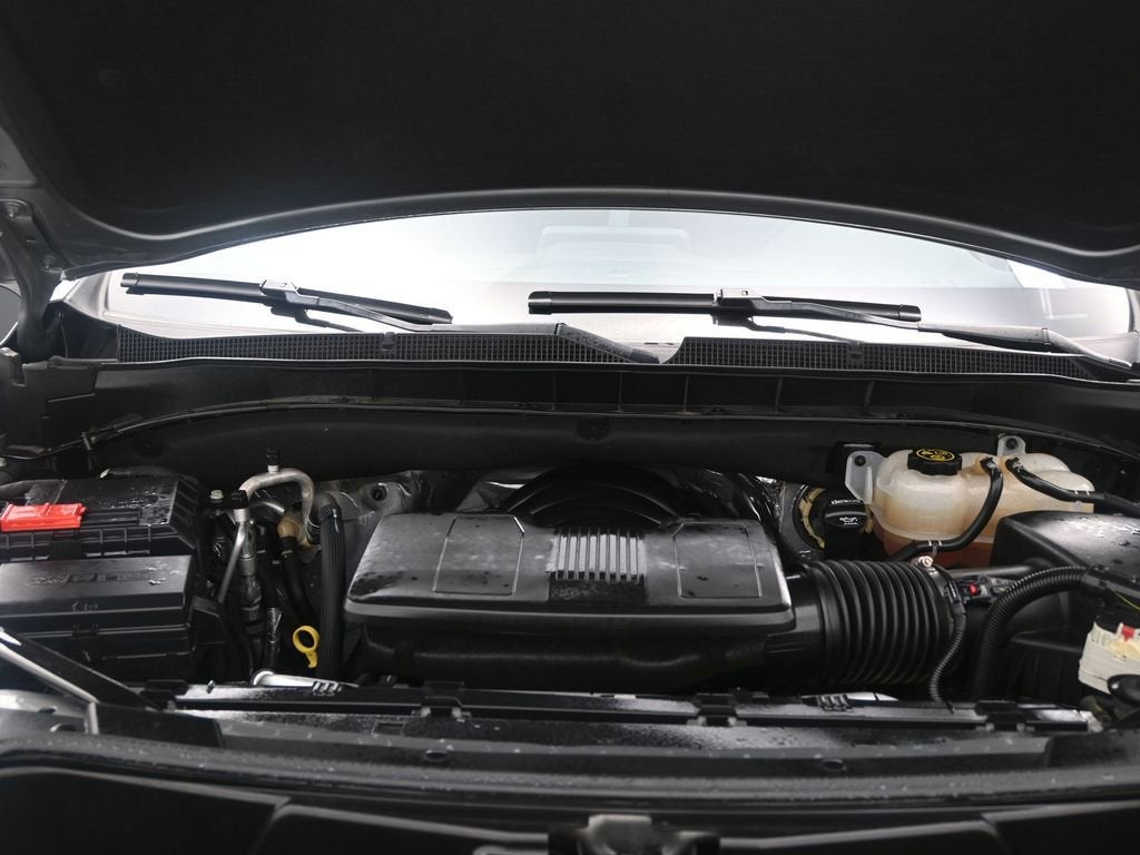 2023 Chevrolet Suburban LS