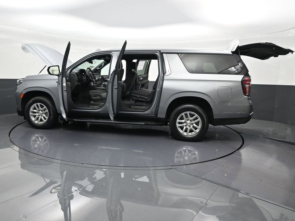 2023 Chevrolet Suburban LS