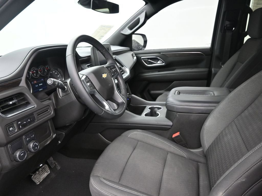 2024 Chevrolet Suburban LS