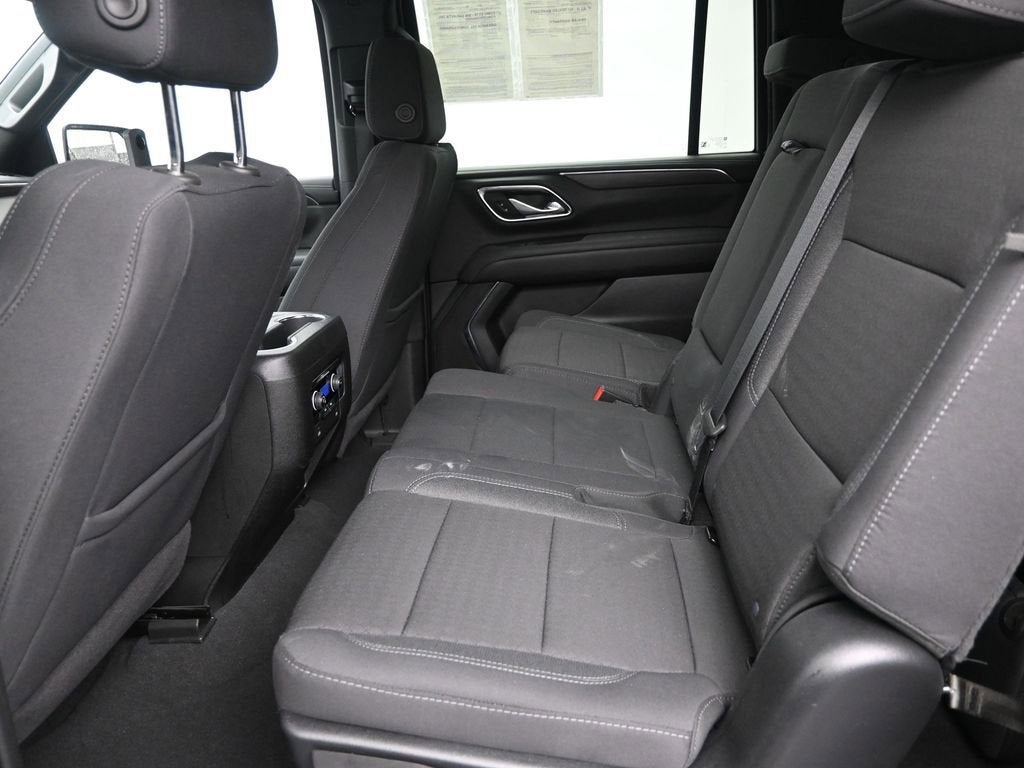 2024 Chevrolet Suburban LS