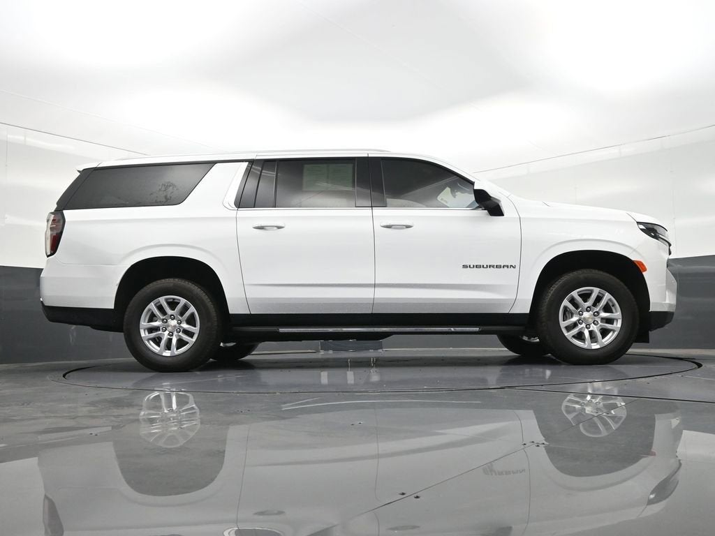 2024 Chevrolet Suburban LS