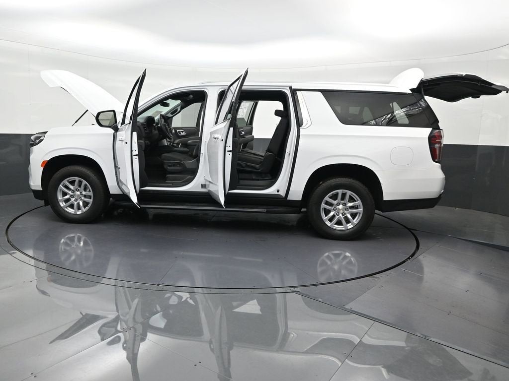 2024 Chevrolet Suburban LS