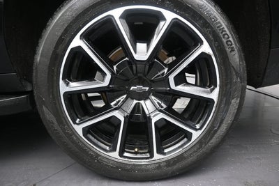 2023 Chevrolet Suburban LS