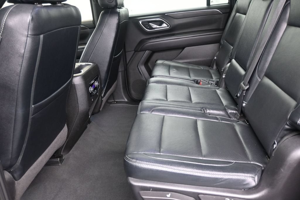 2023 Chevrolet Suburban LS