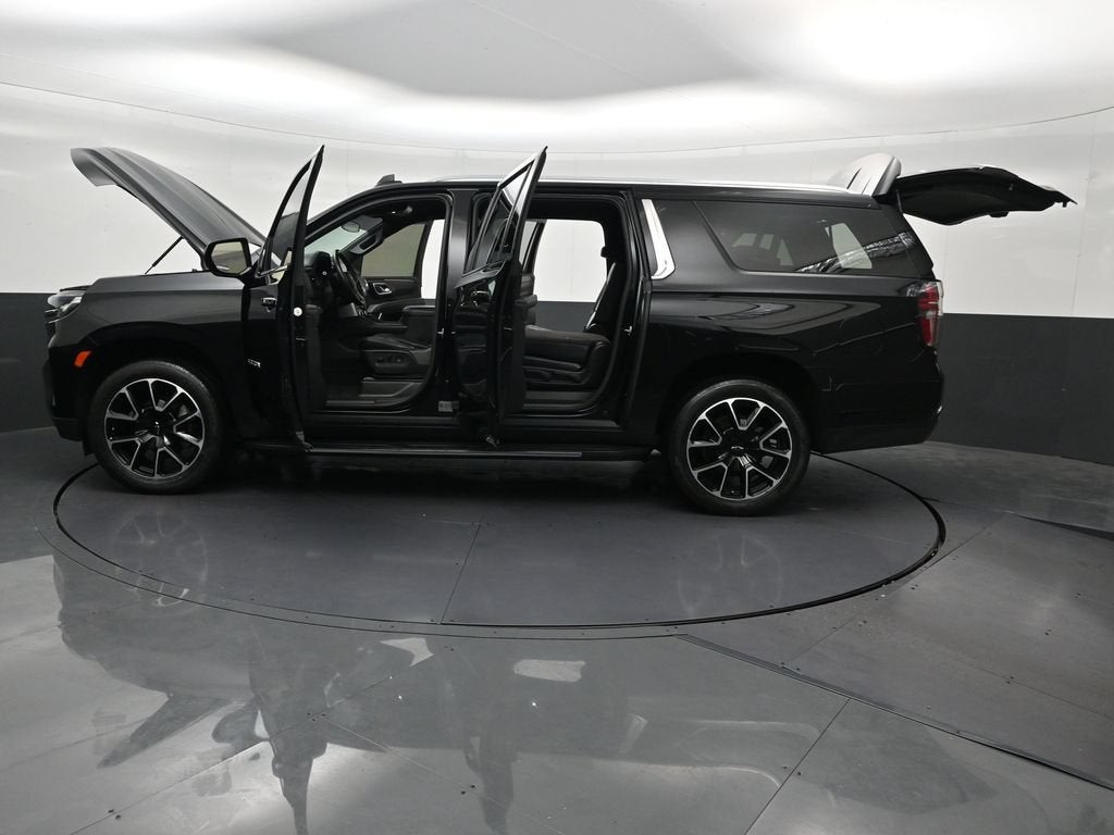 2023 Chevrolet Suburban LS