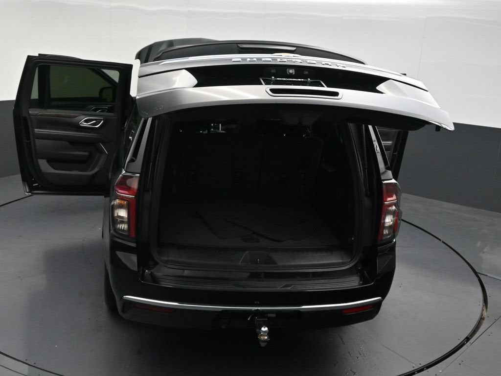 2023 Chevrolet Suburban LS