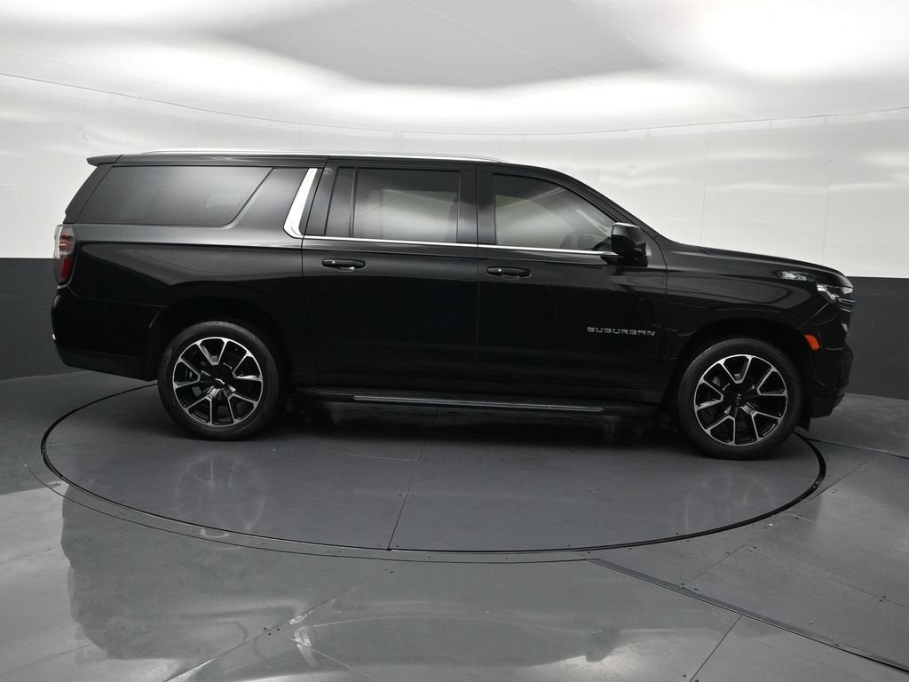 2023 Chevrolet Suburban LS