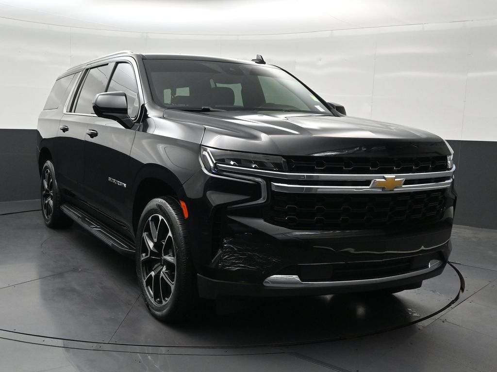 2023 Chevrolet Suburban LS