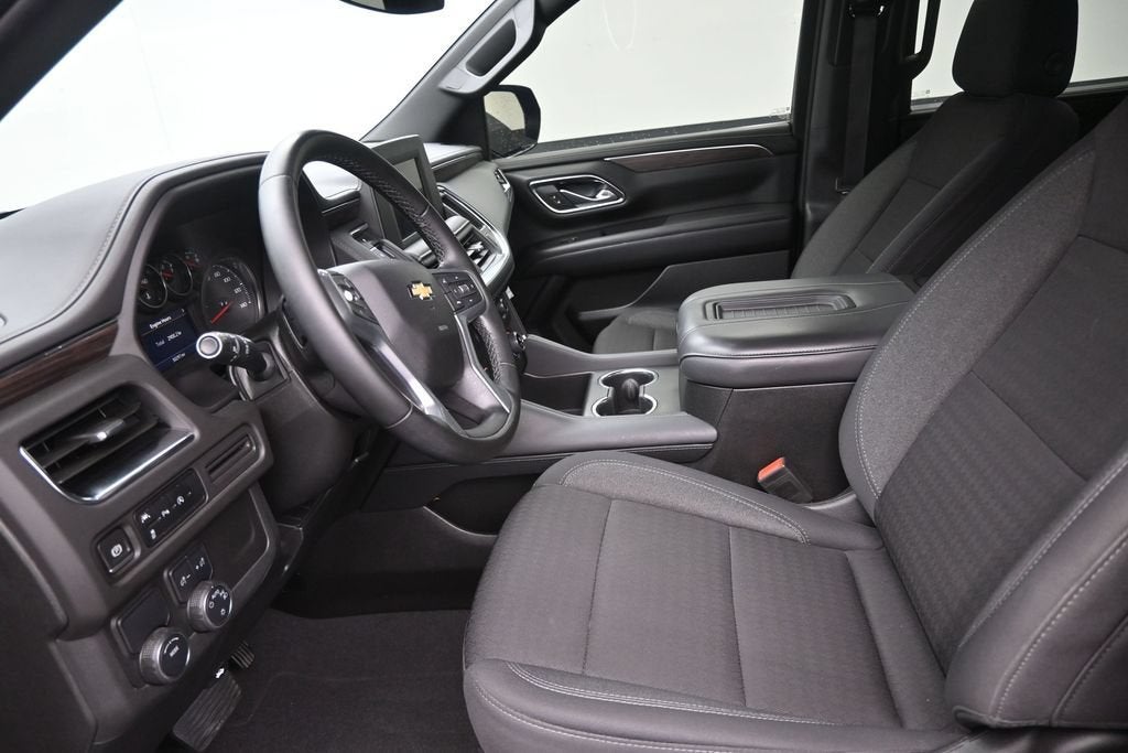 2024 Chevrolet Suburban LS