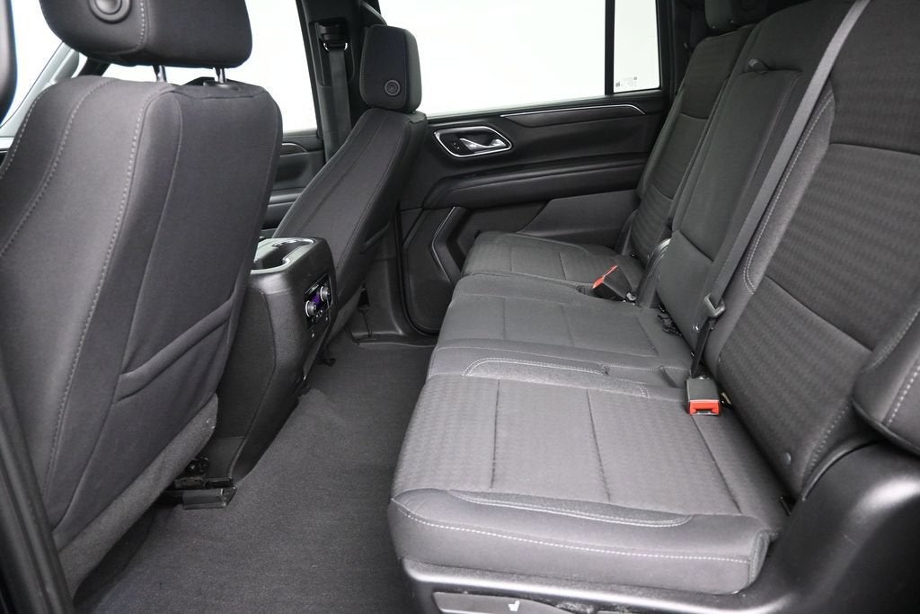 2024 Chevrolet Suburban LS
