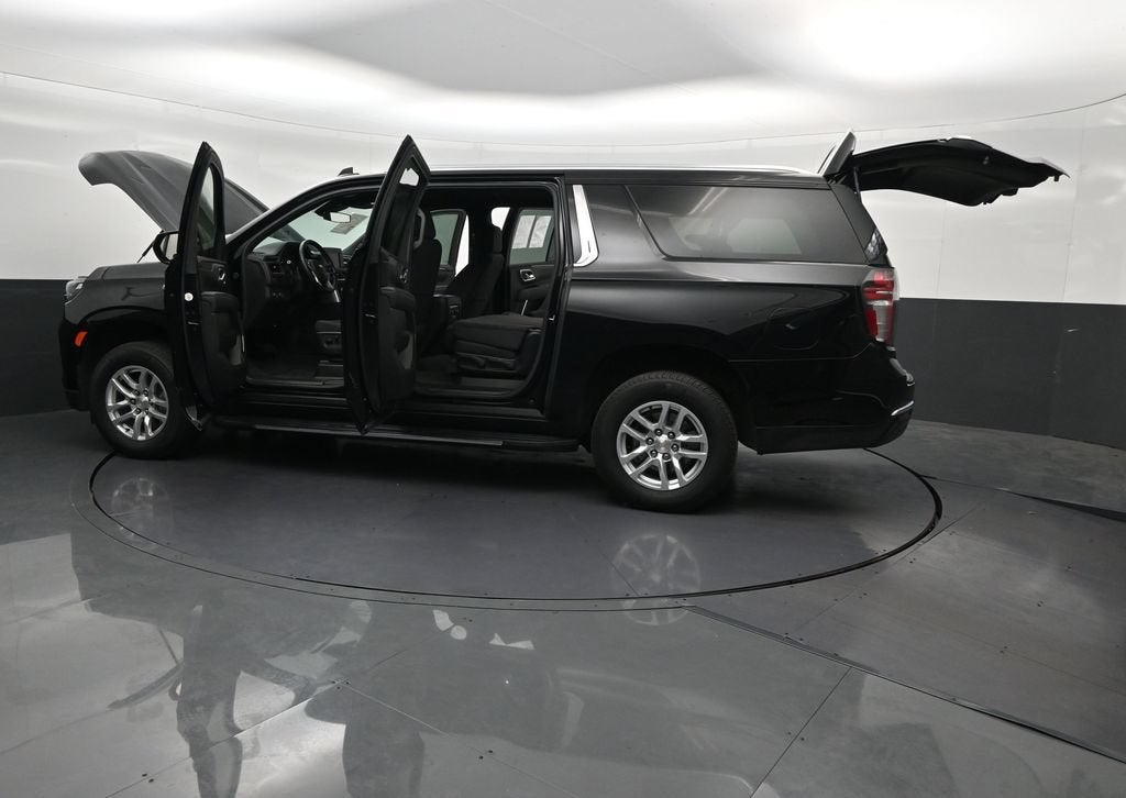 2024 Chevrolet Suburban LS