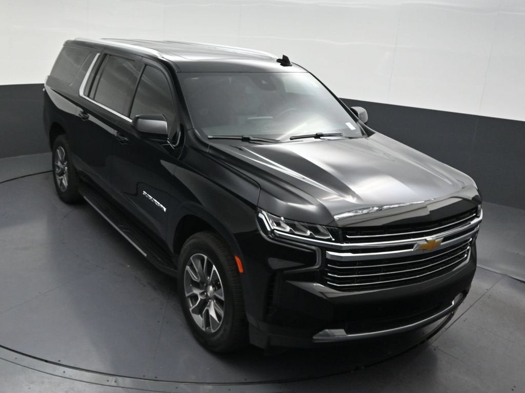 2023 Chevrolet Suburban LT