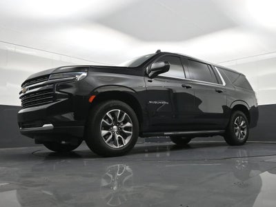 2023 Chevrolet Suburban LT
