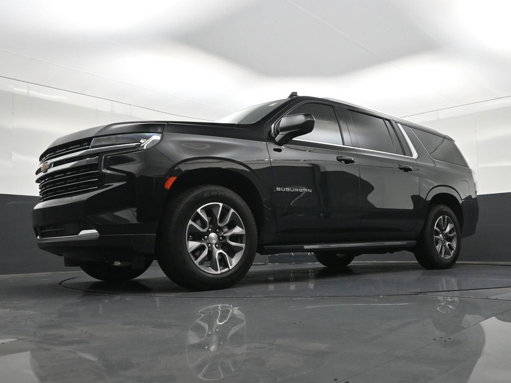 2023 Chevrolet Suburban LT