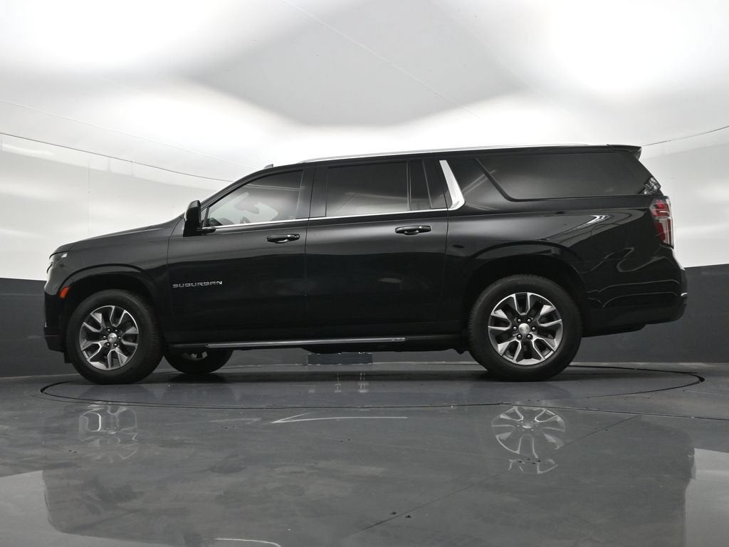 2023 Chevrolet Suburban LT
