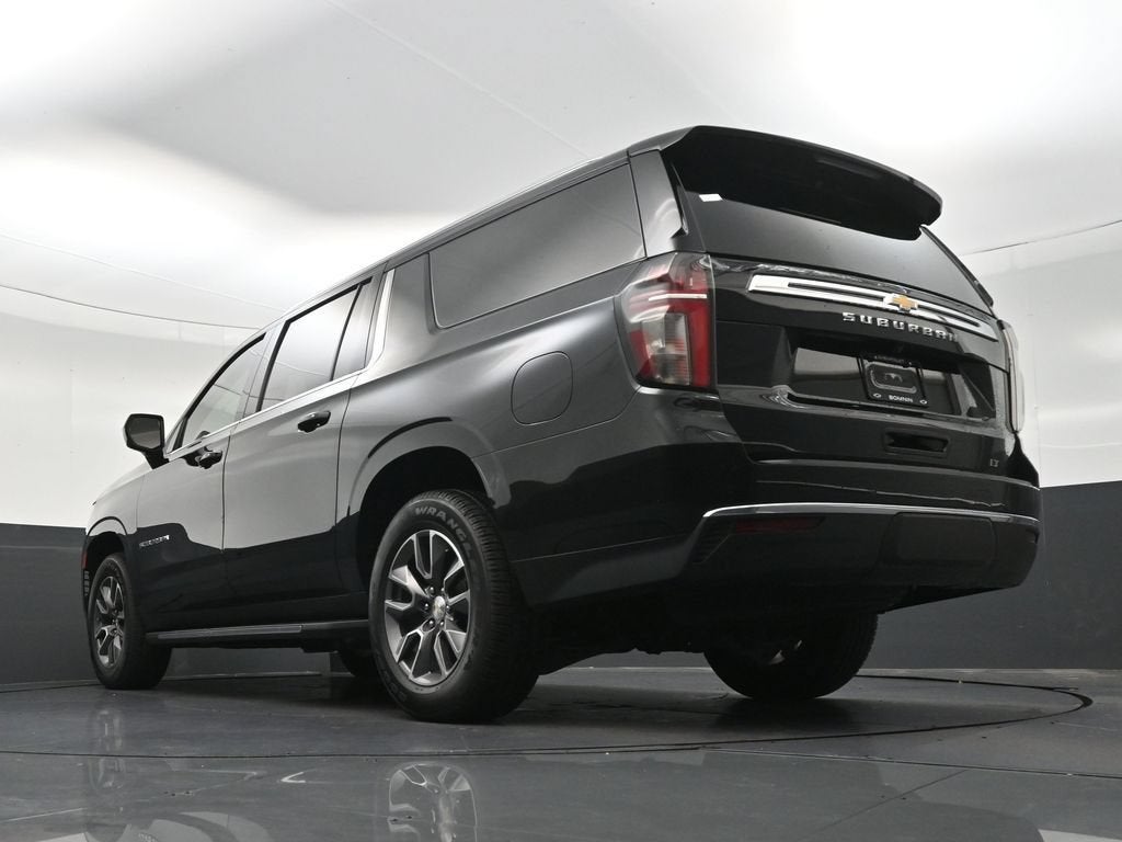 2023 Chevrolet Suburban LT