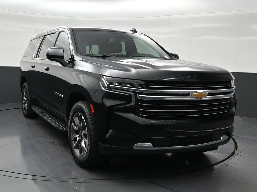 2023 Chevrolet Suburban LT