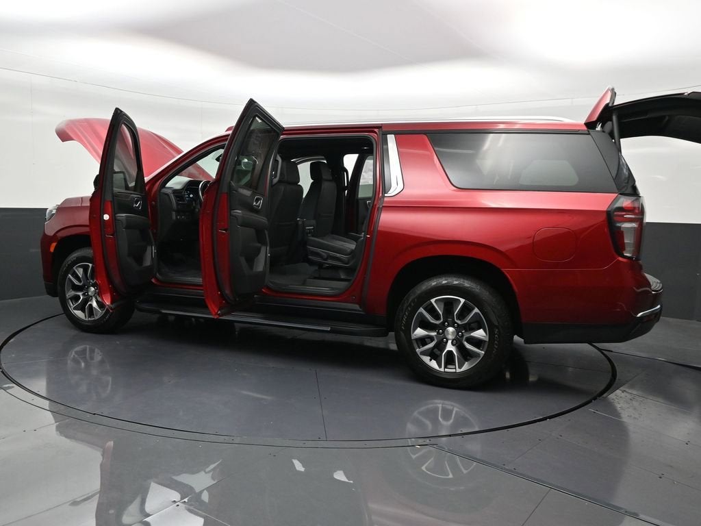 2022 Chevrolet Suburban LT