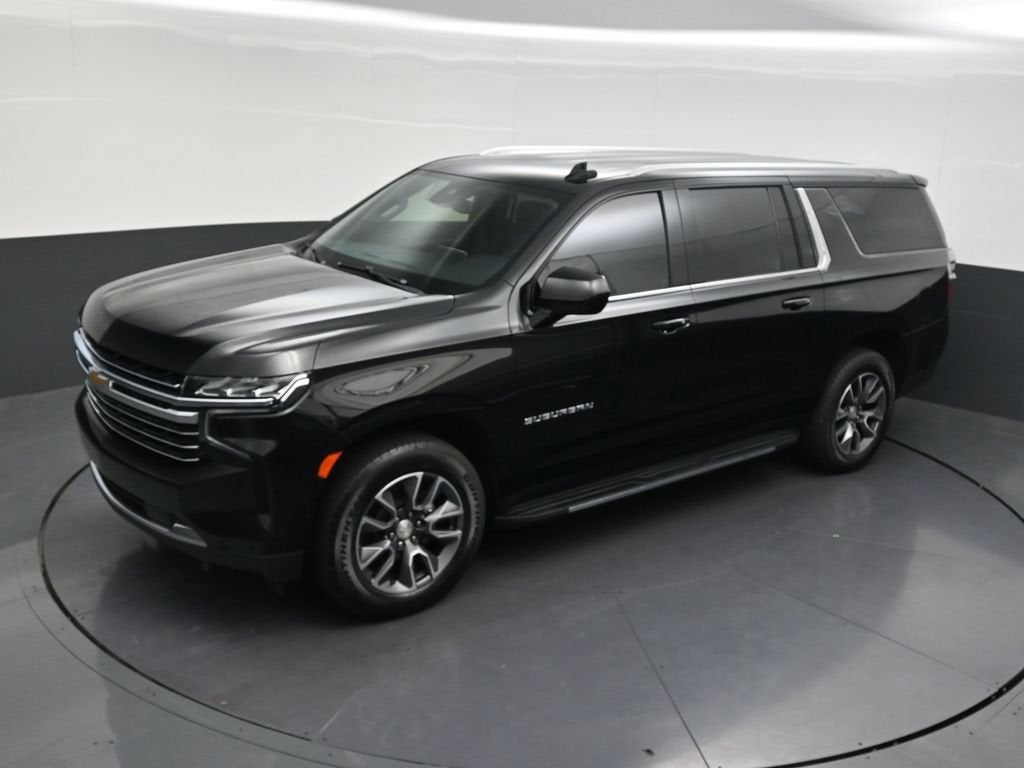 2023 Chevrolet Suburban LT