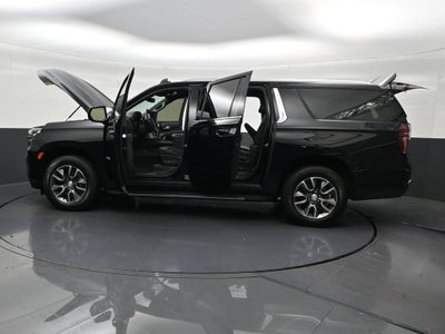 2023 Chevrolet Suburban LT