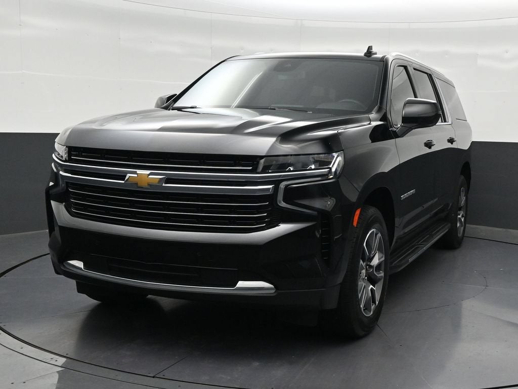2023 Chevrolet Suburban LT