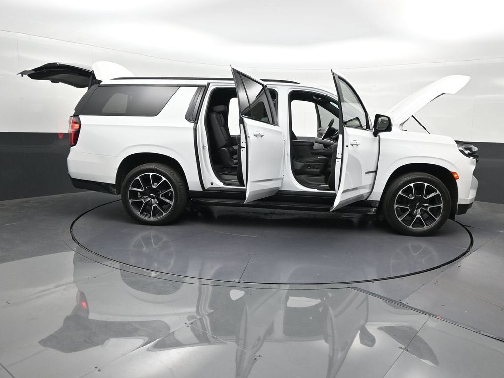2024 Chevrolet Suburban RST