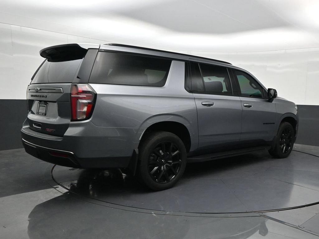 2022 Chevrolet Suburban RST