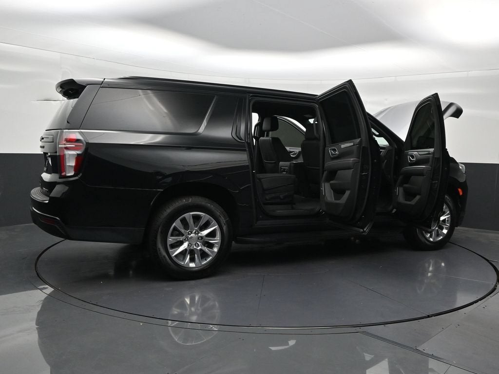 2024 Chevrolet Suburban RST