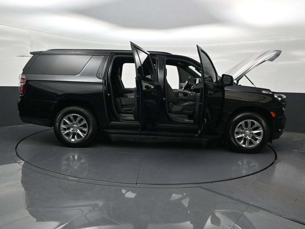2024 Chevrolet Suburban RST