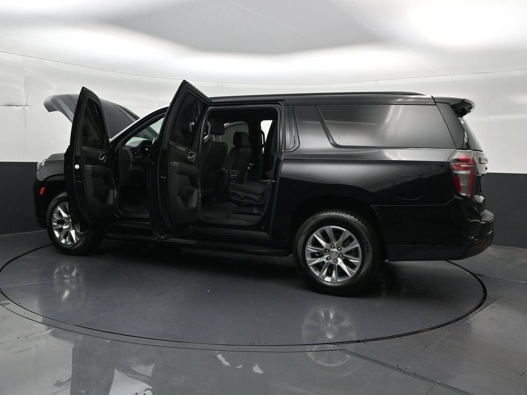 2024 Chevrolet Suburban RST