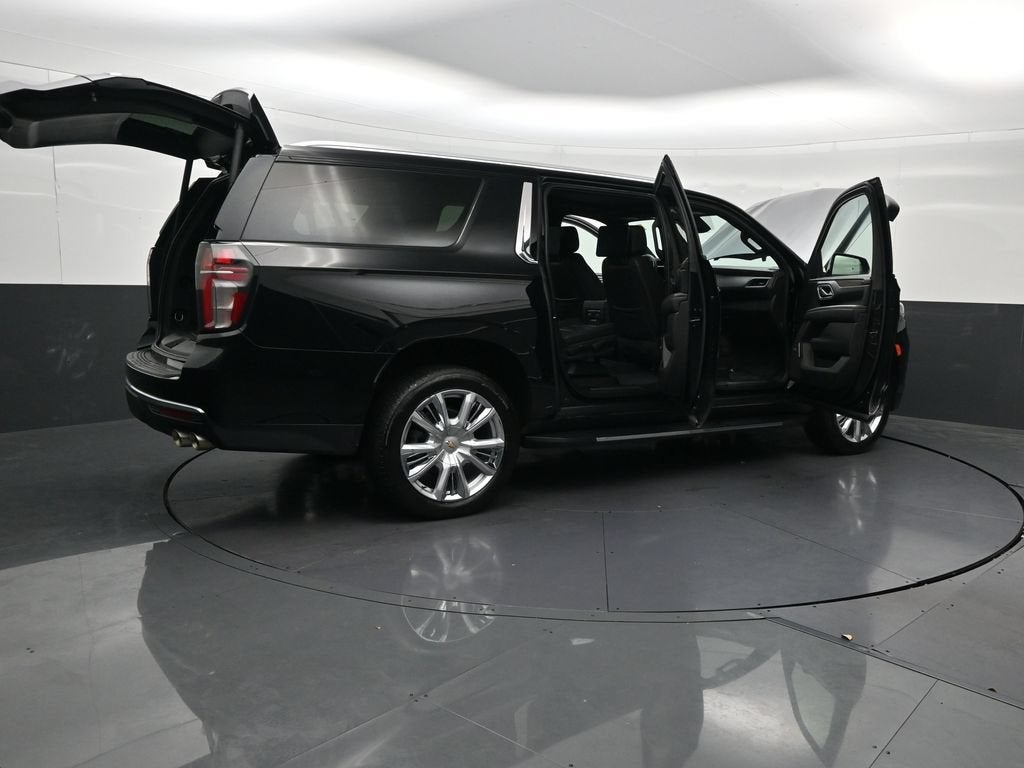 2023 Chevrolet Suburban High Country