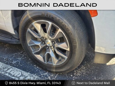 2023 Chevrolet Suburban LT