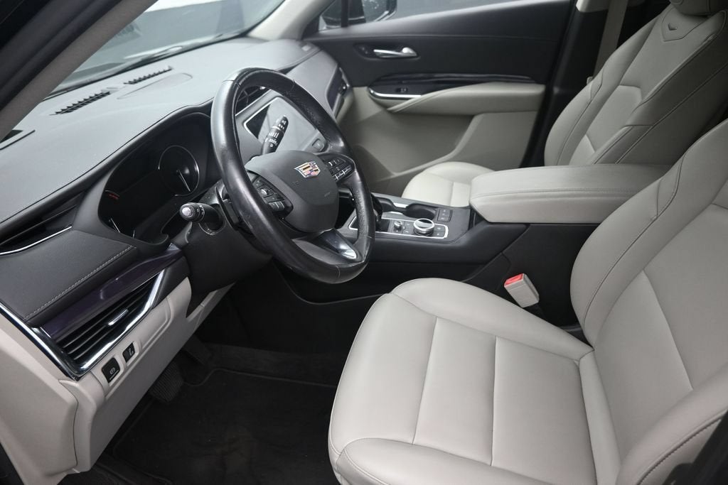 2023 Cadillac XT4 Luxury