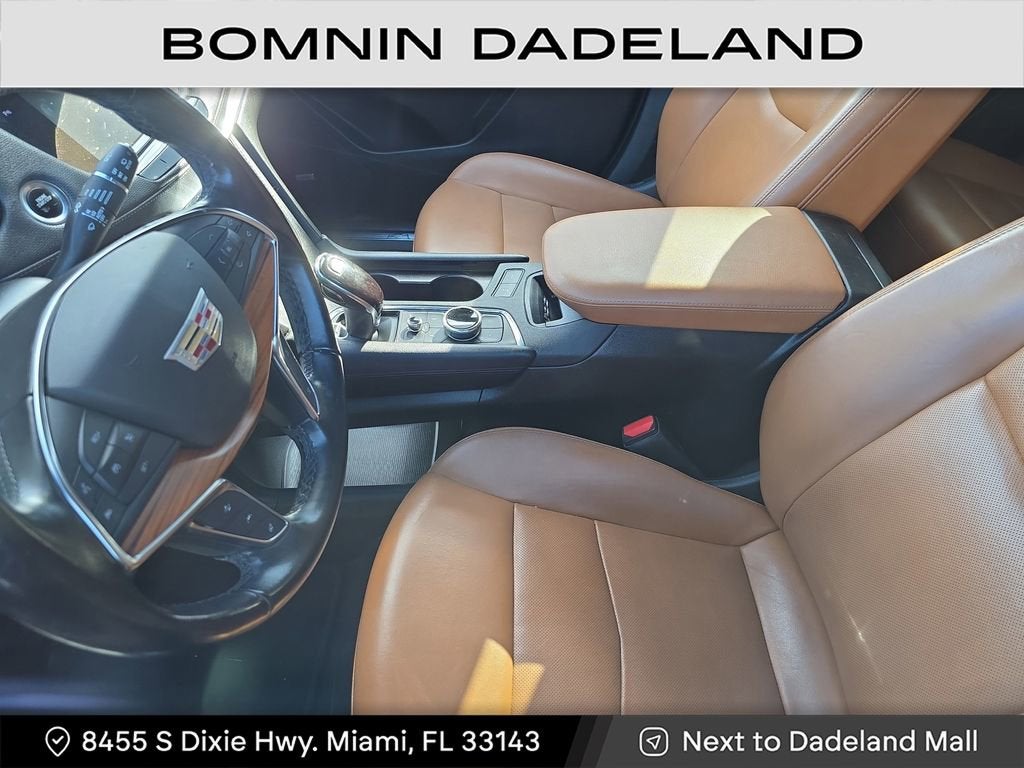 2022 Cadillac XT5 Premium Luxury