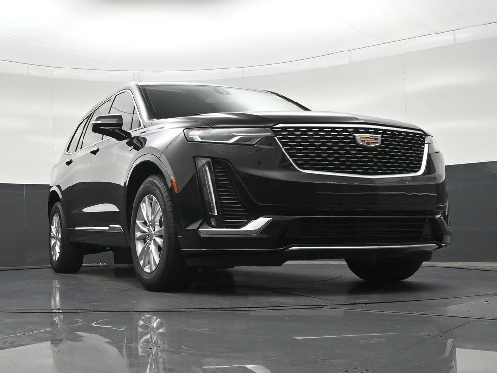 2025 Cadillac XT6 Luxury